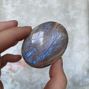 Sunstone/Moonstone Palm Stone (a)