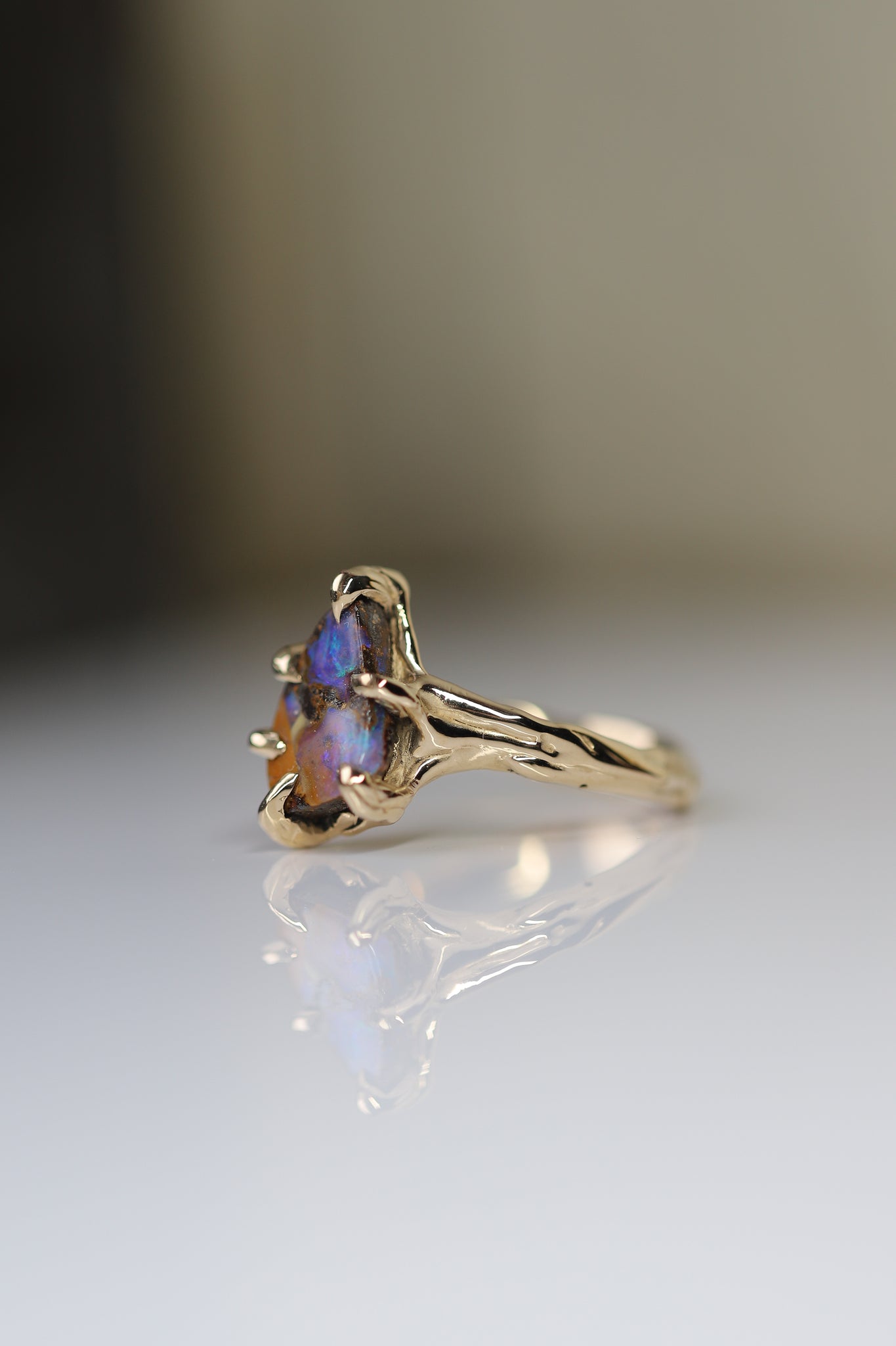 10k Gold Australian Opal Ring size 7.5