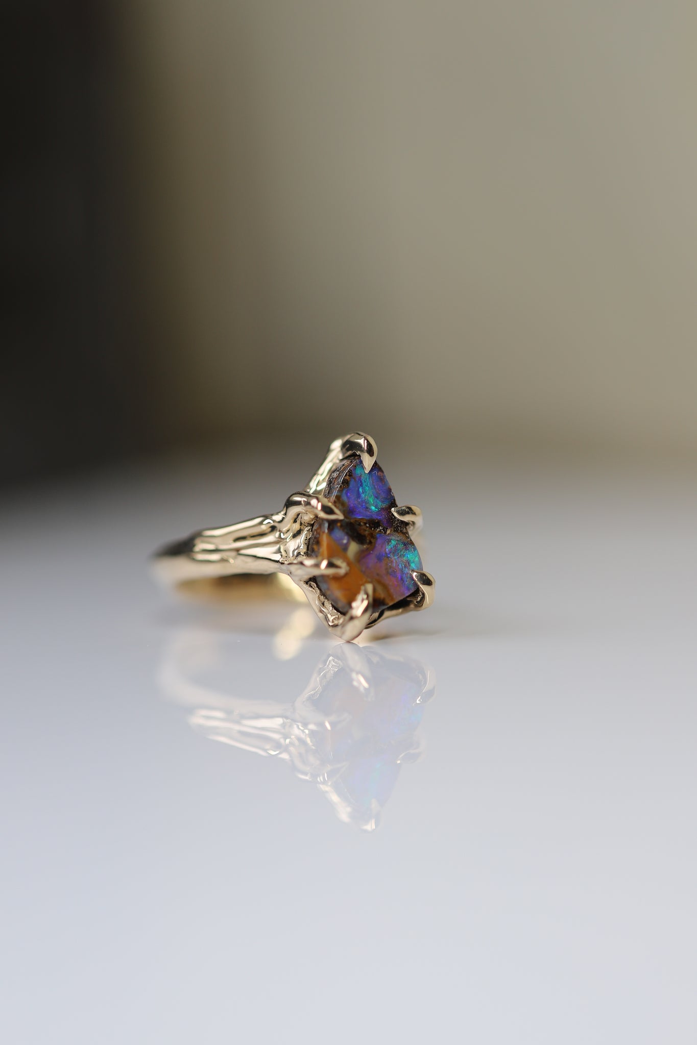 10k Gold Australian Opal Ring size 7.5