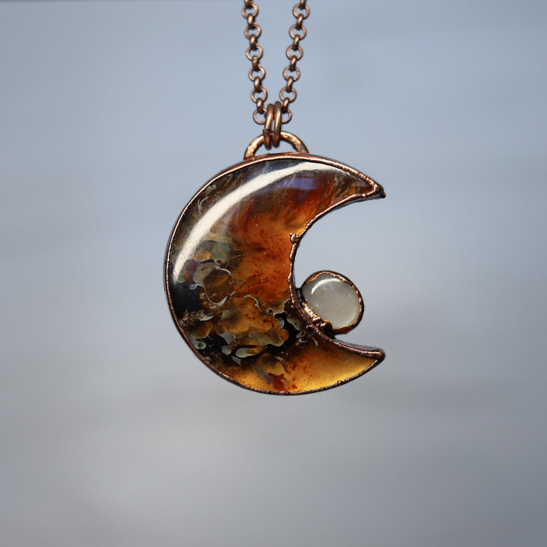 Amber Moon Necklace (d)