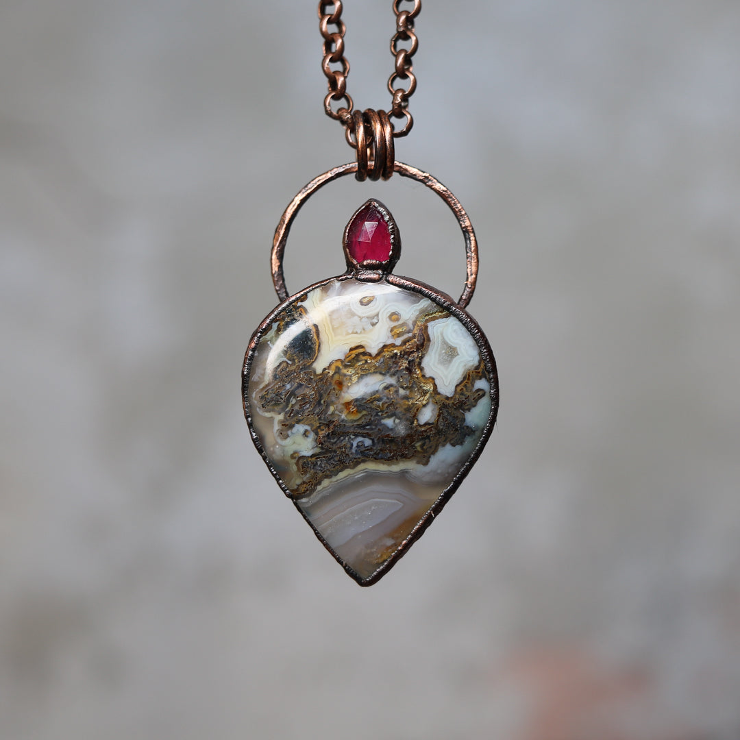 Moss Agate Pink Sapphire Necklace (a)