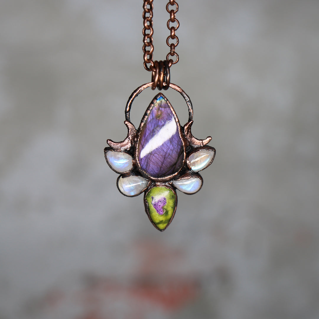 Purple labradorite deals necklace