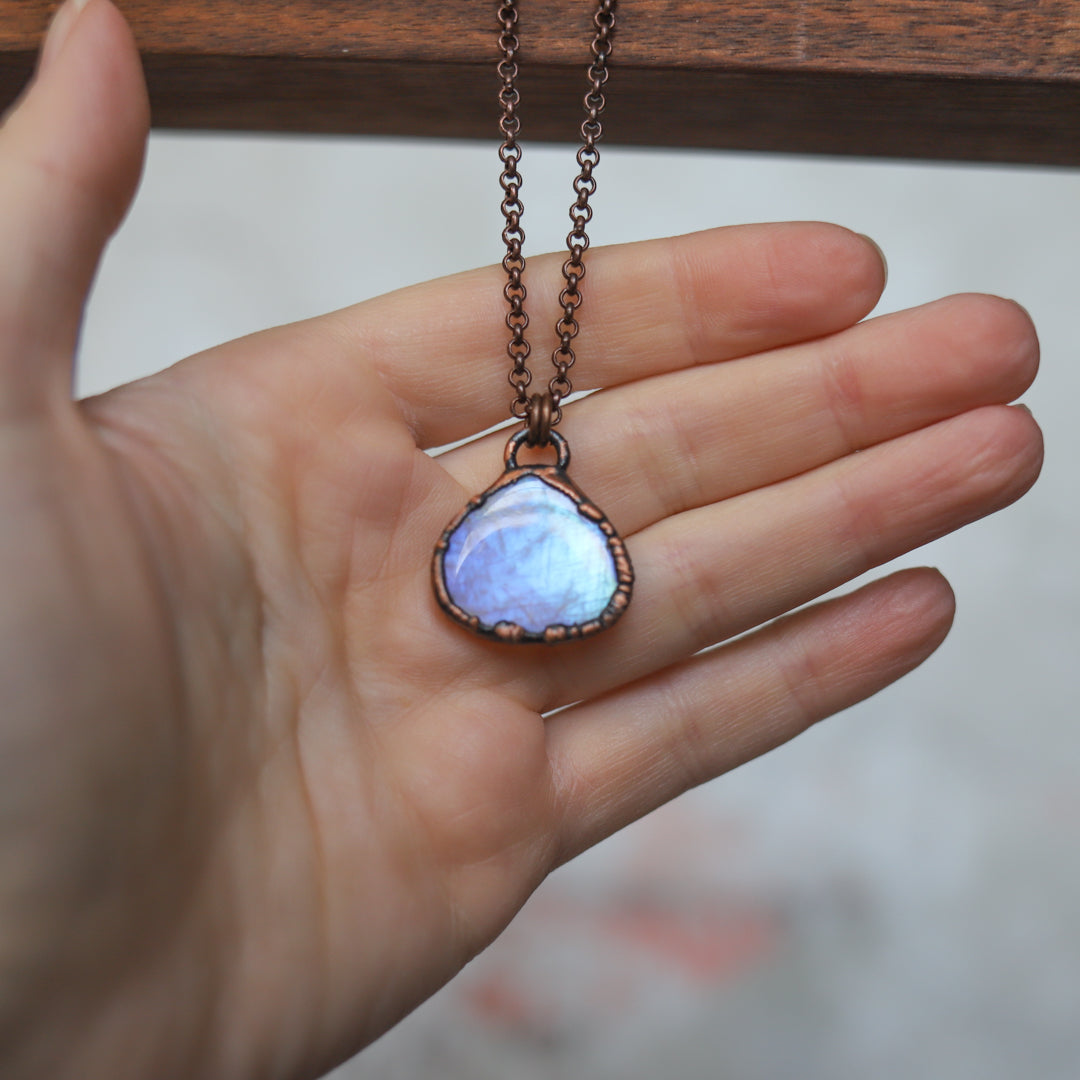 Rainbow Moonstone Necklace (a)