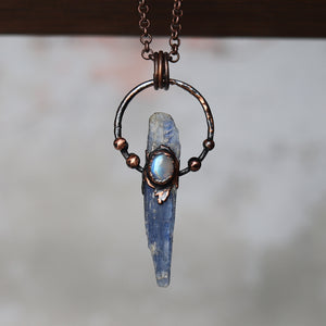 Kyanite Moonstone relic Necklace (d)