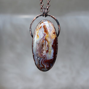 Medium Lace Agate Necklace - e