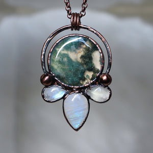 Moss Agate Moon Phase Necklace - a