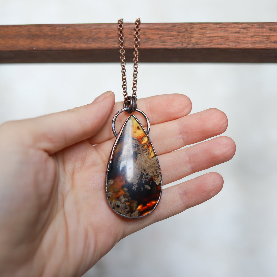 Amber Necklace (b)