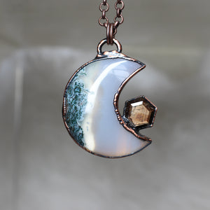 Moss Agate Moon with Gold Sapphire - d