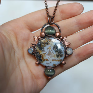 Moss Agate Cat's Eye Full Moon Necklace