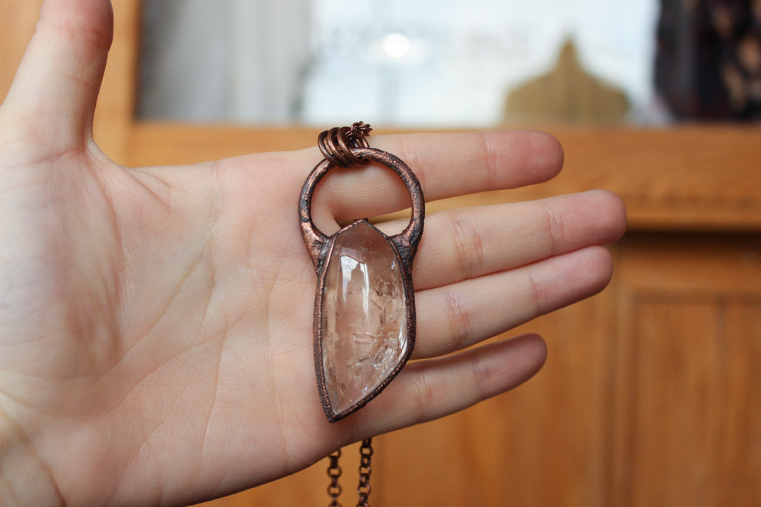 Enhydro Necklace - b