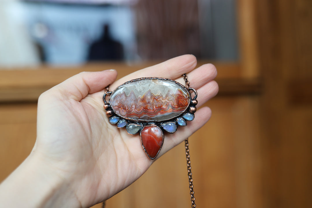 Lace Agate & Carnelian Necklace