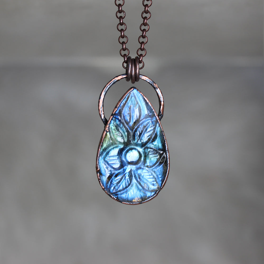 Medium Carved Labradorite Necklace - b